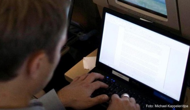 Online im Flieger Wie funktioniert das WLAN im Flugzeug?