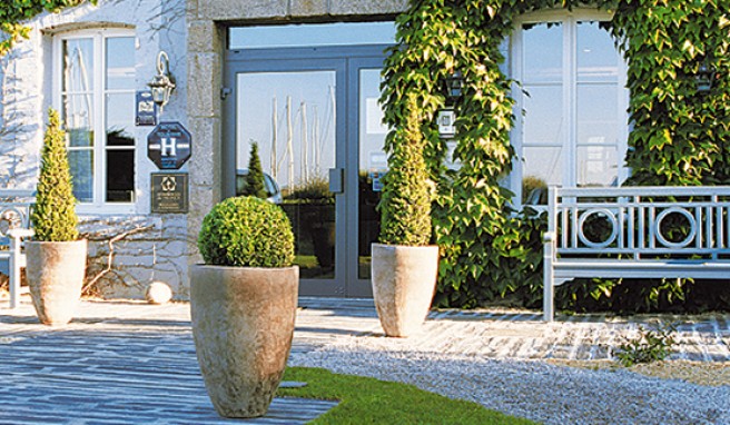 Im Süden der Normandie steht in Carteret mit dem »Hôtel des Ormes« ein wunderschönes, charmantes Hotel##Foto: Hôtel des Ormes Im Süden der Normandie steht in Carteret mit dem »Hôtel des Ormes« ein wunderschönes, charmantes Hotel