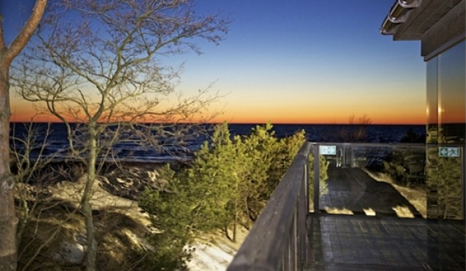 Die Romantik-Perle »Villa Chateau Amber« steht in einem Kiefernwäldchen an den Dünen hinterm Strand##Foto: chateauamber.eu/de Die Romantik-Perle »Villa Chateau Amber« steht in einem Kiefernwäldchen an den Dünen hinterm Strand