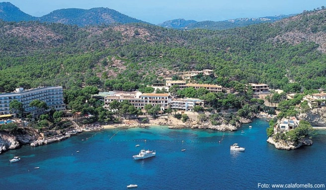 So schön kann Mallorca sein: Das Hotel »Cala Fornells« an der gleichnamigen Bucht hat Stil