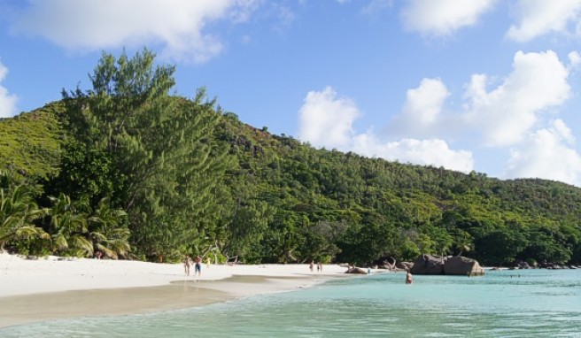 Die Anse Lazio auf der Seychellen-Insel Praslín gilt als schönster Strand der Welt