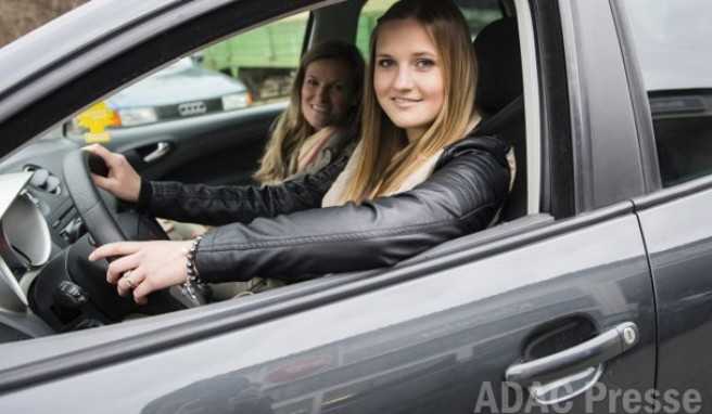 Autofahren  Fahranfängern drohen im Ausland harte Strafen