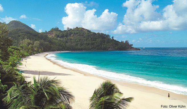 BADEURLAUB AM TRAUMSTRAND      Schicke Hotels an den 10 schönsten Stränden der Welt 