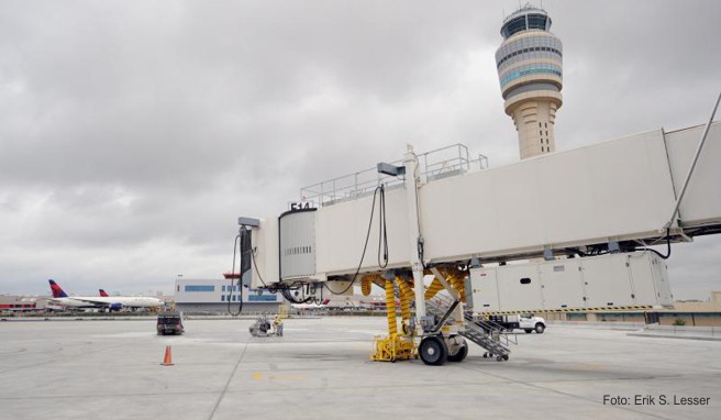 Der Hartsfield-Jackson Atlanta International Airport in Georgia ist gemessen an den Passagierzahlen der größte Flughafen der Welt