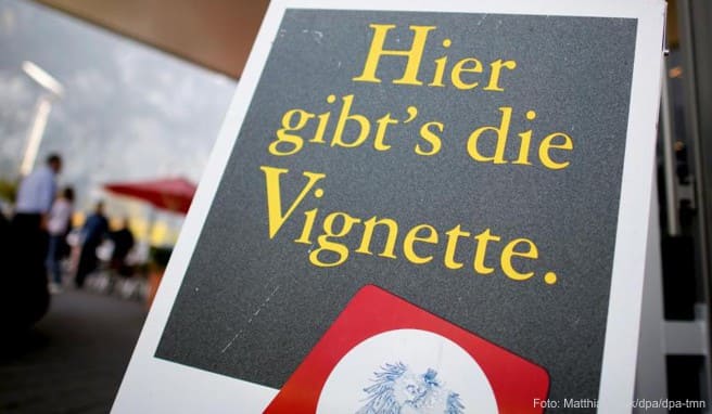 Autoreisende, die von Deutschland nach Österreich, Slowenien oder in die Schweiz fahren, brauchen auch 2021 eine Vignette