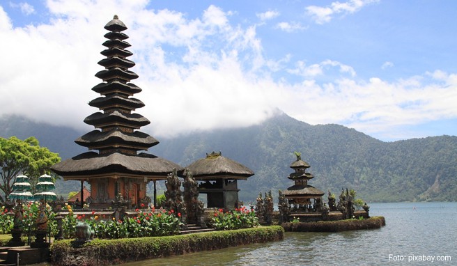 Indonesien  Tempel auf Bali sollen vor Touristen geschützt werden