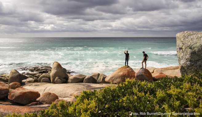 Bay of Fires auf Tasmanien: Benannt ist die Bucht nach den Feuern, die die Bewohner hier einst entzündet hatten