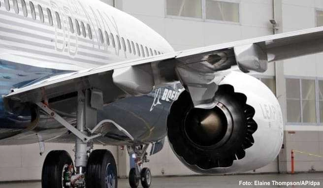 Boeing ist bei seinem nach zwei Abstürzen mit Flugverboten belegten Krisenjet 737 Max auf ein neues Problem gestoßen