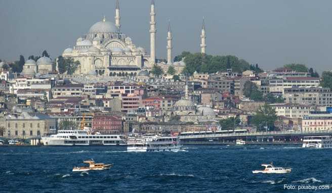 Osmanenprunk  Der Beylerbeyi-Palast in Istanbul