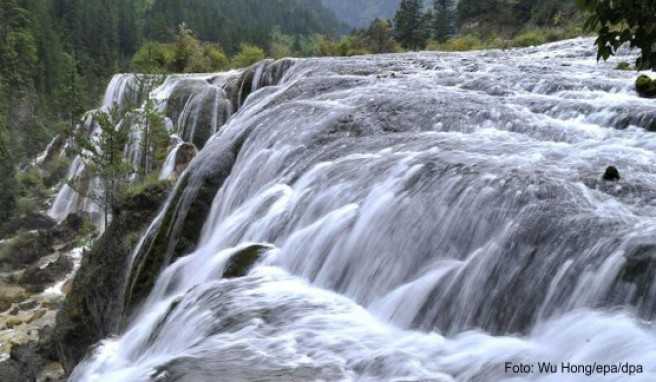 Erdbeben in China  Von Reisen nach Jiuzhaigou wird abgeraten