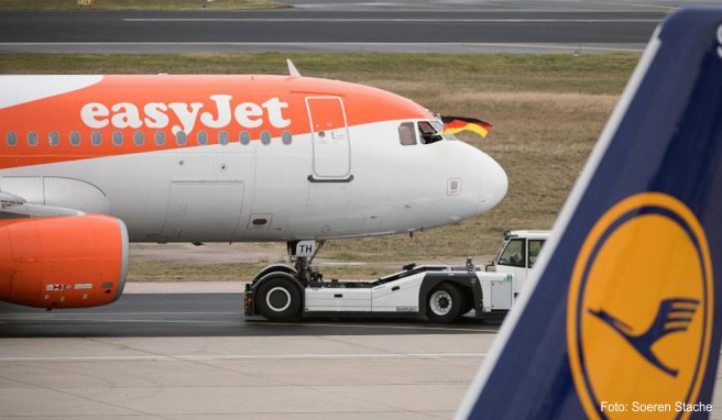 Werdende Eltern können bei Easyjet ein Flugticket für ihr ungeborenes Baby buchen. Lufthansa räumt diese Möglichkeit nicht ein.