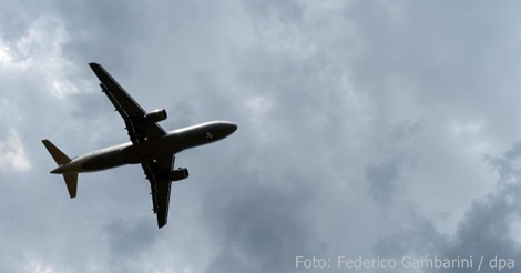 Reiserecht  Flugverspätung wegen Gewitter = Entschädigung