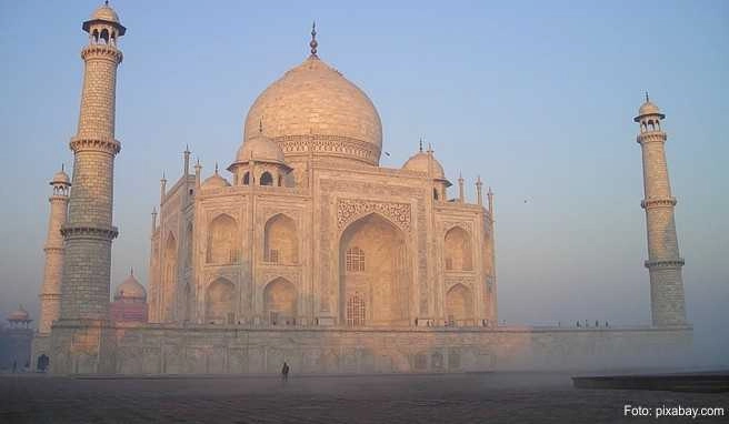 Selbst das weltbekannte Mausoleum Taj Mahal ist von der Luftverschmutzung betroffen Selbst das weltbekannte Mausoleum Taj Mahal ist von der Luftverschmutzung betroffen