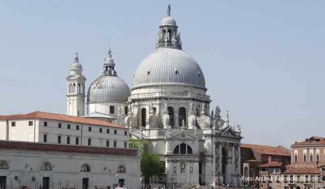 Sightseeing per Gondel: Tagestouristen in Venedig sollen ab 1. Juli 2020 ein Eintrittsgeld zahlen