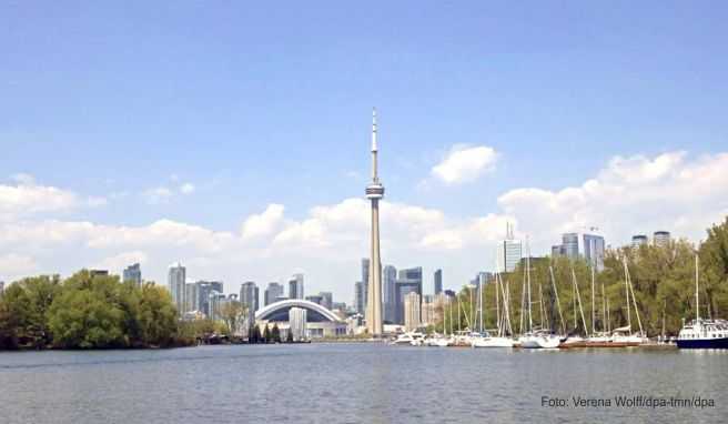 Skyline von Toronto: Die Metropole am Ontariosee ist die größte Stadt Kanadas - und hat Touristen viel zu bieten.