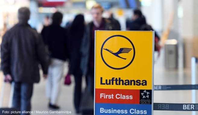 Fluggäste dürfen ihre Sitzplätze nicht eigenmächtig in die Businessclass verlegen, nur weil ihre Reservierung in der Economyclass nicht geklappt hat
