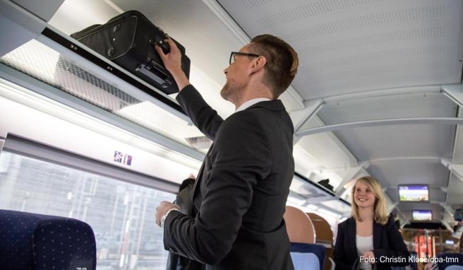 Im Idealfall verstauen Zugreisende ihr Gepäck über ihren Sitzen. So haben sie es immer im Blick