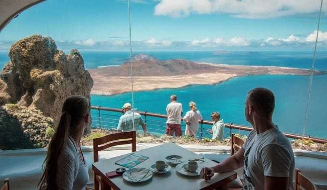 Aus Großbritannien, Irland, Deutschland, Belgien und den Niederlanden sind schon wieder Urlauber auf der Vulkaninsel eingetroffen Aus Großbritannien, Irland, Deutschland, Belgien und den Niederlanden sind schon wieder Urlauber auf der Vulkaninsel eingetroffen