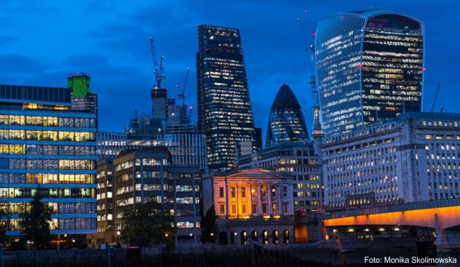 In einen Abschnitt des Londoner Finanzdistrikts sollen ab April 2019 nur noch Fahrzeuge mit sehr niedrigem Schadstoff-Ausstoß gelassen werden