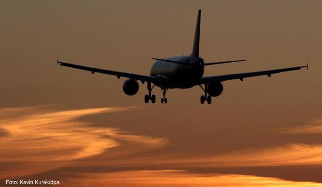 Lufthansa will ab Juni mit seinem neuen Ferienflugangebot «Eurowings Discover» starten. Die ersten Langstreckenflüge für Touristen wird es zunächst nur ab Frankfurt geben