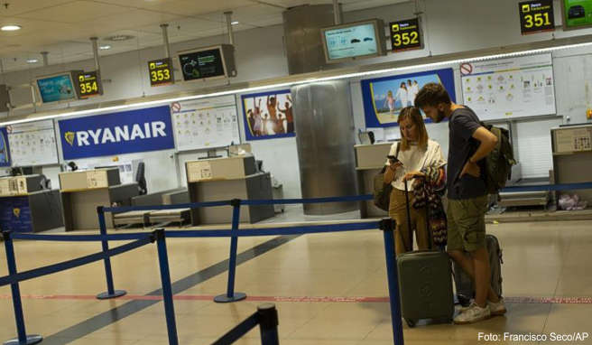 Spanien-Reise  Das Sicherheitspersonal am Flughafen Madrid streikt