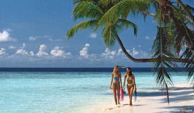 Traumurlaub am Strand der Malediven genießen