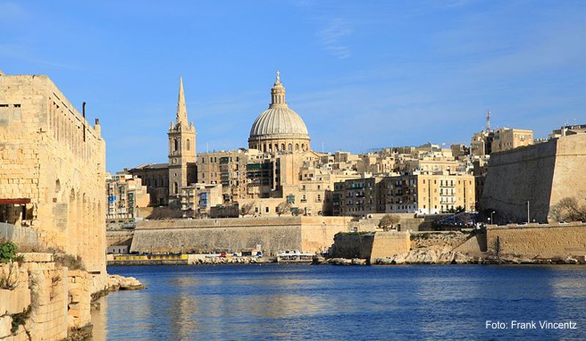  Blick von der Insel Manoel in Gzira auf die Sehenswürdigkeiten in Valletta