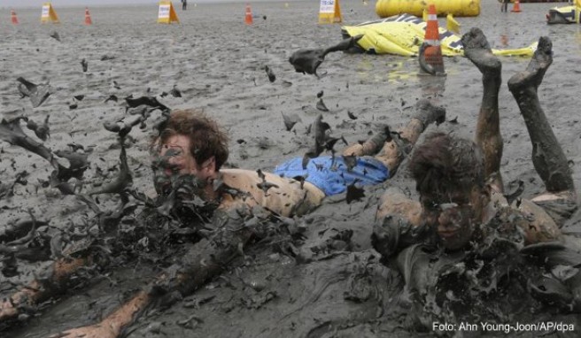 Neuseeland  Mudtopia Festival mit Musik und Matsch