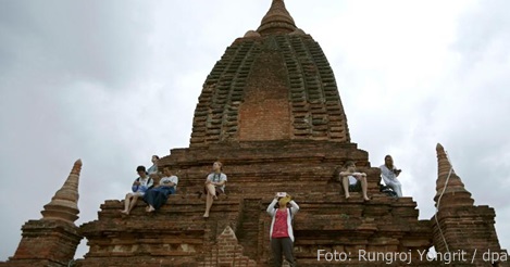 Myanmar  Tourist mit Buddha-Tattoo wird des Landes verwiesen