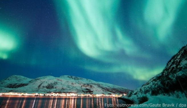 Rein ins Vergnügen  Neue Nordlichter-Rundflüge in Norwegen