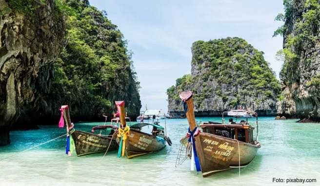 REISE & PREISE weitere Infos zu Thailand: Russische Urlauber aus Sibirien entdecken Phuket 