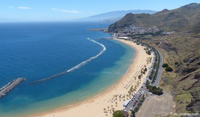 Die Playa de Las Teresitas - hier findet man einen der schönsten Strände auf Teneriffa