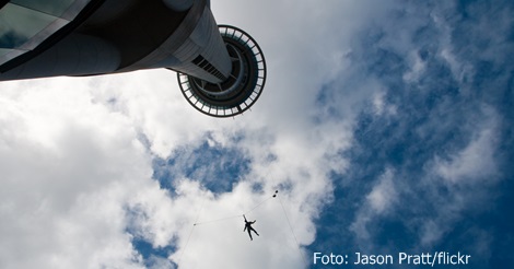 USA  Freier Fall oder Katapult - Neuer Sky Tower in Atlanta