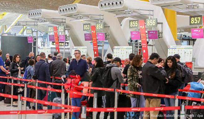 Wegen der Streiks an spanischen Flughäfen müssen viele Deutsche in ihrem Oster-Urlaub mit zum Teil erheblichen Problemen rechnen