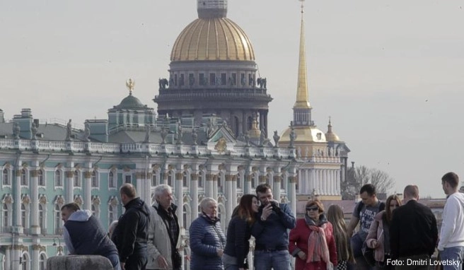 Der Winterpalast gehört zu den Sehenswürdigkeiten in St. Petersburg Der Winterpalast gehört zu den Sehenswürdigkeiten in St. Petersburg