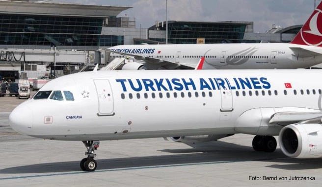 Turkish Airlines werden noch längere Zeit vom Istanbuler Flughafen Atatürk starten und landen als bisher geplant war. Der Umzug zum neuen Airport verzögert sich Turkish Airlines werden noch längere Zeit vom Istanbuler Flughafen Atatürk starten und landen als bisher geplant war. Der Umzug zum neuen Airport verzögert sich