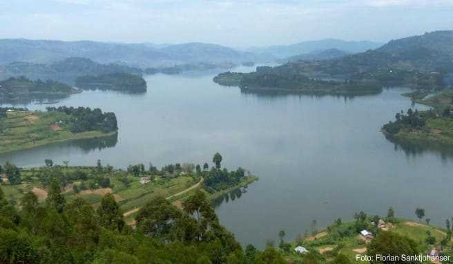 REISE & PREISE weitere Infos zu Afrika-Reise: In Uganda unterwegs am Lake Bunyonyi 