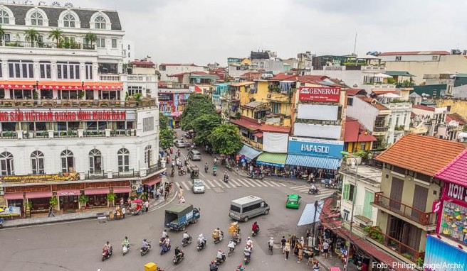 Vietnam Restaurant stellt Obamas Esstisch hinter Glas