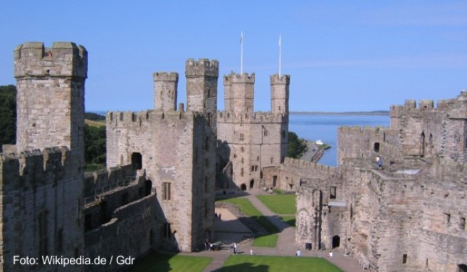 Flybe  Von Düsseldorf auf die Kanalinseln und nach Wales