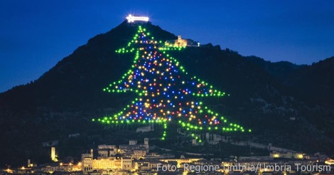 Italien  Rekordverdächtige Licht-Installationen in Umbrien