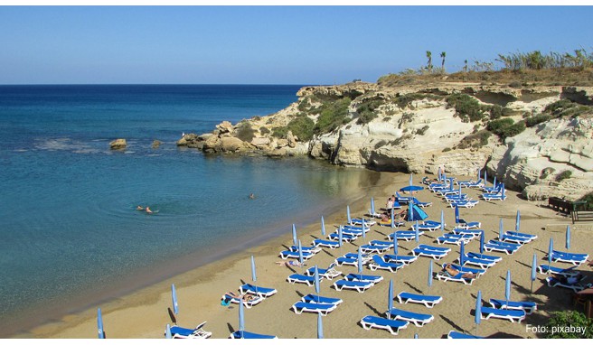 Im Mittelmeer baden  Im Südosten ist das Wasser noch warm genug